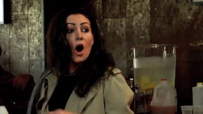 Video: Amazing telekinesis stunt terrifies the absolute sh*t out of coffee shop customers