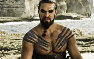 Video: Watch as Khal Drogo from Game Of Thrones absolutely destroys opponent in a great game of ‘Slaps’
