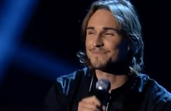 Did you hear about the Irish-eligible footballer turned singing sensation who’s causing a fixture uproar in Sweden?