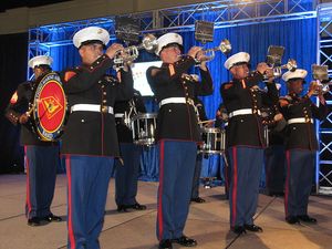Video: This US Marine Band mash-up of ‘Thrift Shop/Can’t Hold Us’ is absolutely brilliant…