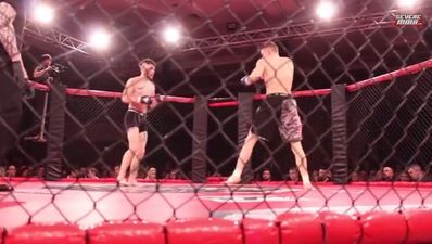 Video: Irish MMA fighter produces epic move to finish fight