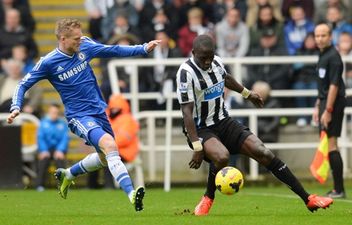 Video: How to head the ball without even looking, as demonstrated by Moussa Sissoko