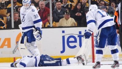 Video: NHL star breaks leg on goal post