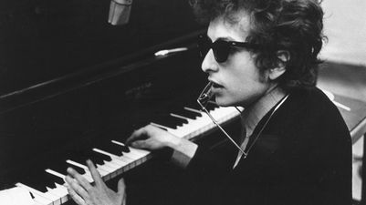 No Direction Home: Draft of Bob Dylan’s “Like a Rolling Stone” sells for $2m in auction