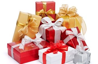 Couch Comfort Shopping: Grab a few last minute deals online