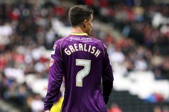Video: Irish underage international scores his first professional goal and celebrates with his dad