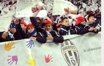 Juventus fined €5,000 after rowdy school kids curse at opposition goalkeeper
