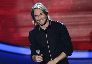 Irish footballer Kevin Walker wins Swedish Pop Idol