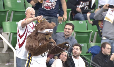 Video: Huston Rockets fan pours beer over Utah Jazz Bear mascot