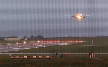 Video: Scary high wind landing for Ryanair flight in Bristol