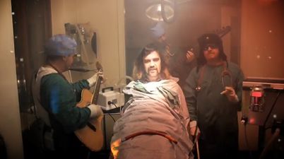 Video: One Irish vets wish their customers a happy Christmas in a very unique music video