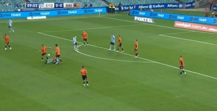 Video: Alessandro Del Piero beats two players…while he’s lying on the ground