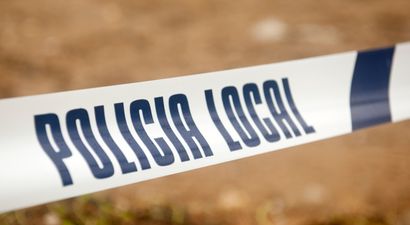 Video: Spanish policeman stops fight after forgetting to apply handbrake