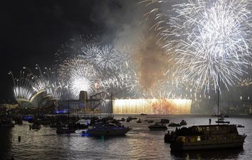 Video: It’s already 2014 in Australia and they celebrated with a fantastic fireworks display in Sydney