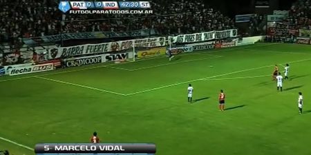 Video: Argentine player scores amazing goal with a free kick from inside his own half