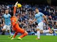 GIF: Hugo Lloris makes a fantastic save from Sergio Aguero