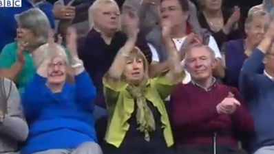 Video: Crowd at the World Bowls Championship enjoying ‘Happy’ is the best thing you’ll see today
