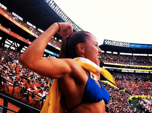 Video: A bikini-clad streaker was the most interesting thing to happen at the 2014 Pro Bowl