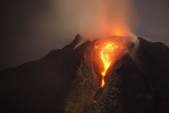 Pics: Indonesian volcanic eruption throws absolutely massive cloud of ash into the sky