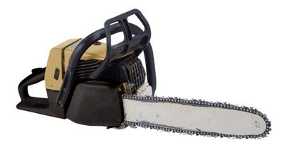 Video: One menswear shop in Sligo is slashing its prices… with a chainsaw