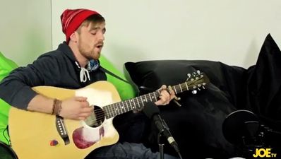 Video: Talented Galway singer/songwriter Chris Haze pops in to JOE for a chat and a tune