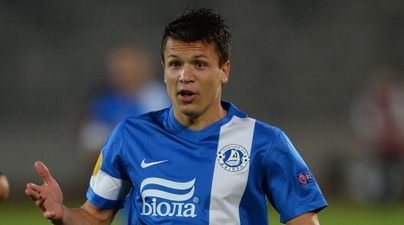 Watch Yevhen Konoplyanka run Spurs full-back Kyle Naughton more than a bit ragged