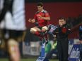 Munster back on top of PRO12 table, as Connacht climb off the bottom