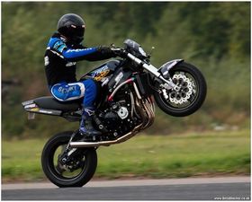 Video: This clip shows you just how not to do a wheelie