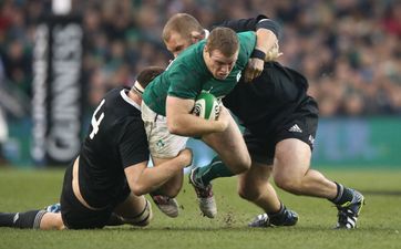 Pic: Sean Cronin non-plussed with in-flight reading material en route to London