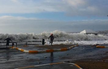 Video: These huge waves forced pedestrians to flee the footpath in Tramore this morning