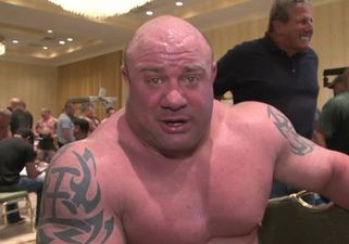 “Holy s**t!” pic of the day: Scot Mendelson after tearing his pec breaking the world bench press record