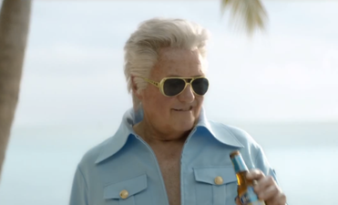 Video: Elvis, Kurt Cobain, Tupac & Marylin Monroe star in this odd Bavaria advert