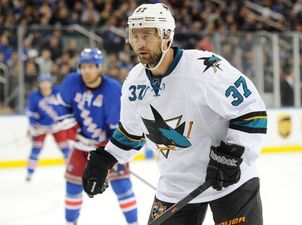 Pics: Ice-hockey player suffers horrendously dislocated finger after taking a puck to hand