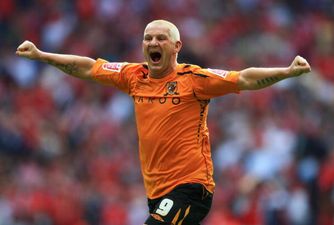 Pic: GAA club in Leeds signs Dean Windass!