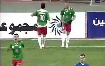 Video: Syrian footballer scores with an incredible backheel over his head from 30 yards