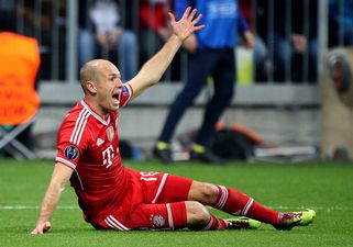 Vine: Robben dive against Arsenal was embarrassing…