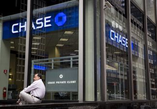 A bank in America is giving porn stars the shaft after it mysteriously closed their accounts