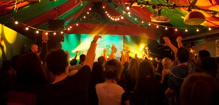 Live Stream: #eurosaverLIVE – O.R.B. & Gavin James LIVE from Monroes, Galway