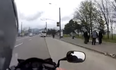 Video: Good guy biker helps commuter who was late for the bus