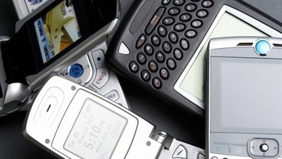 Pic: Sh*t hits the phone. Teenage girl gets stuck in drain after trying to rescue mobile phone with her feet