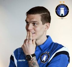 Pic: Daniel Agger pictured in Limerick FC gear, move from Liverpool imminent?