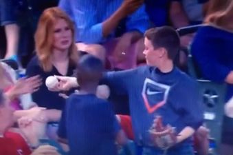 Vine: This young baseball fan could teach JOE a thing or two about the ladies