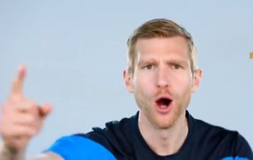 Video: Arsenal players singing Arsenal chants to create a buzz for the FA Cup Final