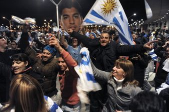 Video: Luis Suarez returns home to Uruguay to a hero’s welcome