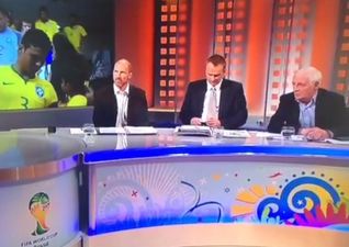 Vine: Eamon Dunphy doesn’t realise he’s on air and says “f*ck” before Billo steps in
