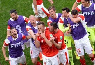 Vine: Switzerland steal last gasp win with this brilliant strike on the break against Ecuador