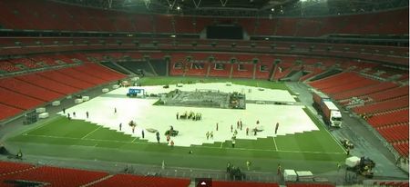Video: This brilliant timelapse video shows how Wembley staff transformed their football pitch into a boxing arena