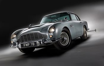 Hollywood Drive of Fame: Aston Martin DB5