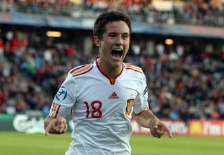 Transfer Talk: Herrera passes medical for United, Shaw stand-off and Yaya off to PSG