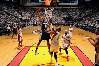 Video: Kawhi Leonard’s spectacular putback dunk was the highlight of Game Four of the NBA Play-Off Finals last night